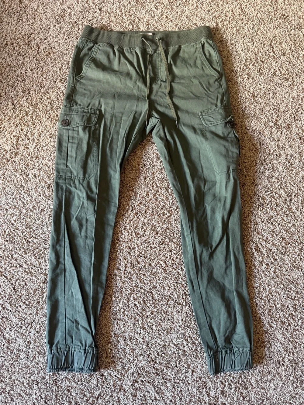 Small Men’s jogger 2p bundle Green and khaki Cargo Jogger Pants Drawstring
